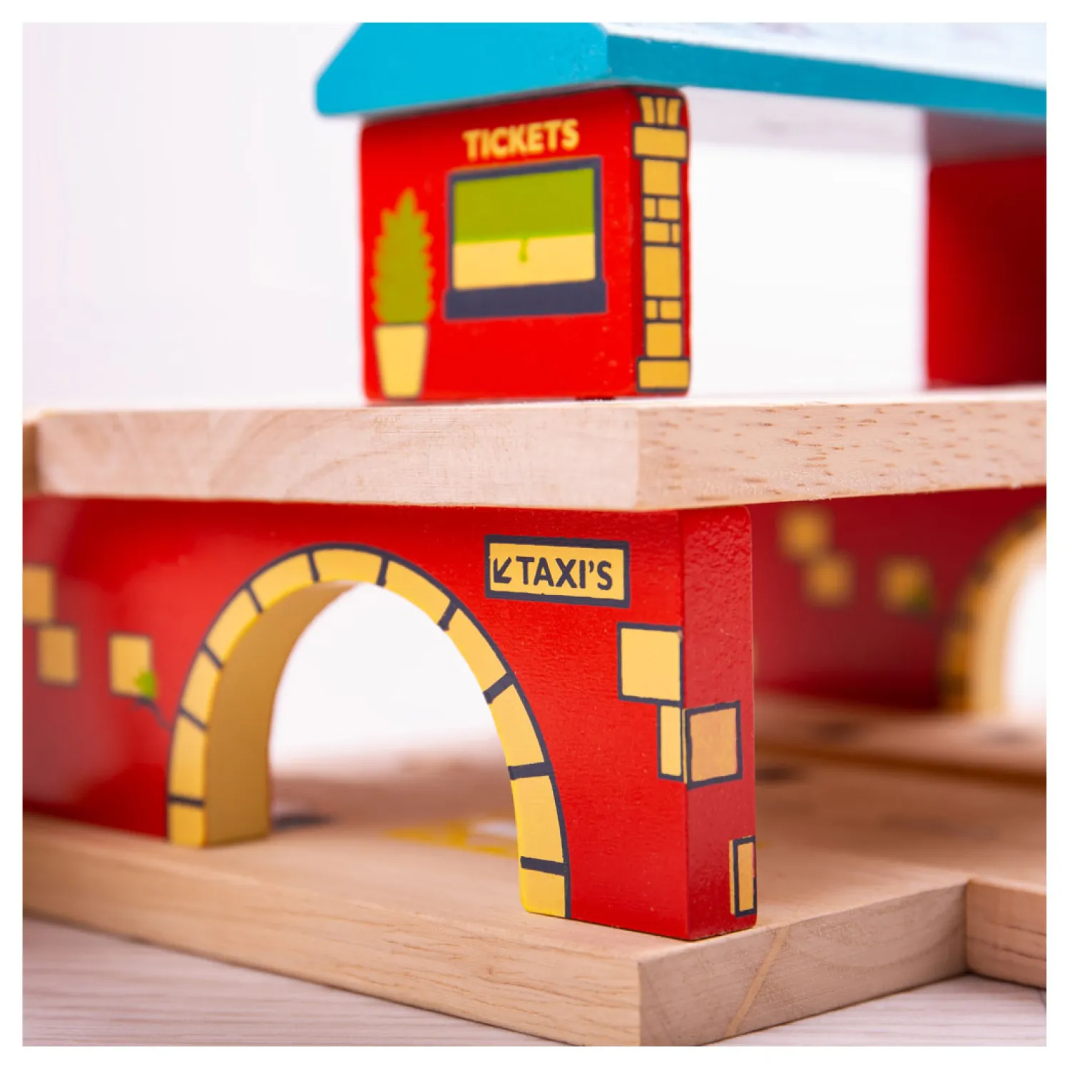 Houten Rails Bovengronds Treinstation, 5dlg.>Bigjigs New