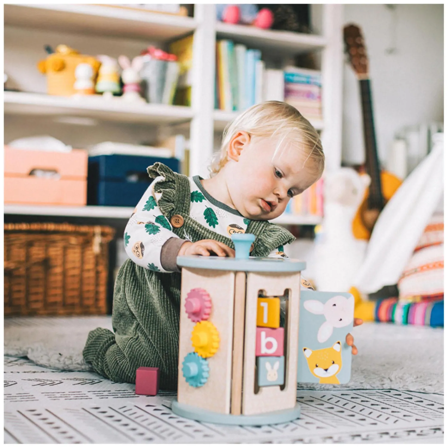 Bigjigs Rollende Activiteitenbox en Vormenstoof van Hout, 5dlg.