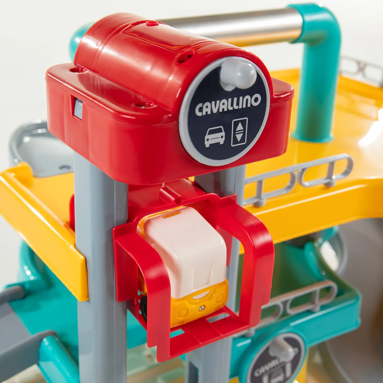 Cavallino Luxe Garage met Auto's Online