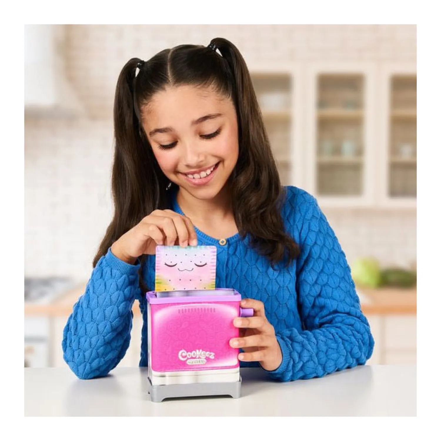 Moose Toys Cookeez Makery Toasty Treatz - Maak een Verrassings Pluchen Dier Best