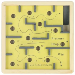 Houten Labyrinth><noscript><img width=