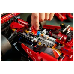 Technic 42207 Ferrari SF-24 F1 auto><noscript><img width=