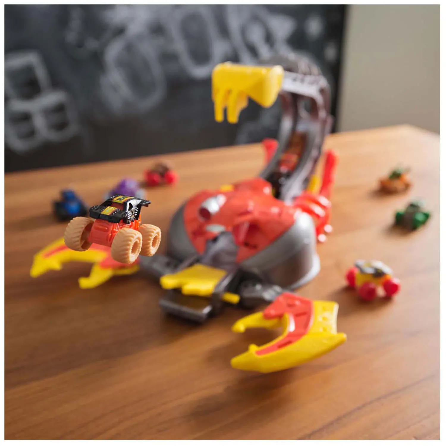 Monster Jam Mini Scorpion Racebaan>Spin Master New