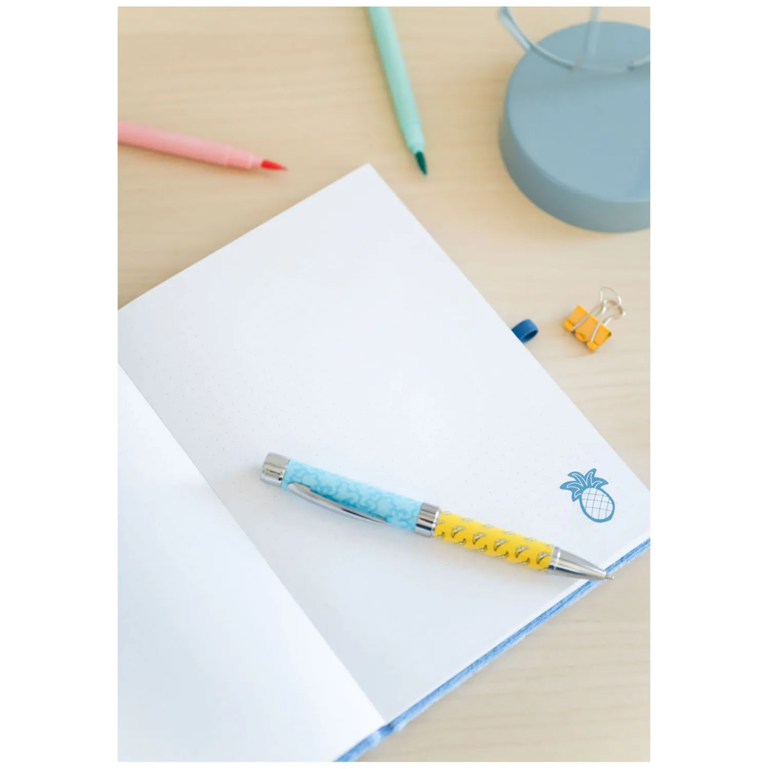 Notiteboek Stitch met Pen Clearance