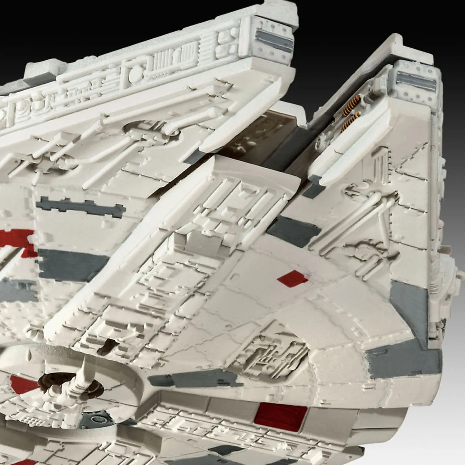 Revell Millennium Falcon>