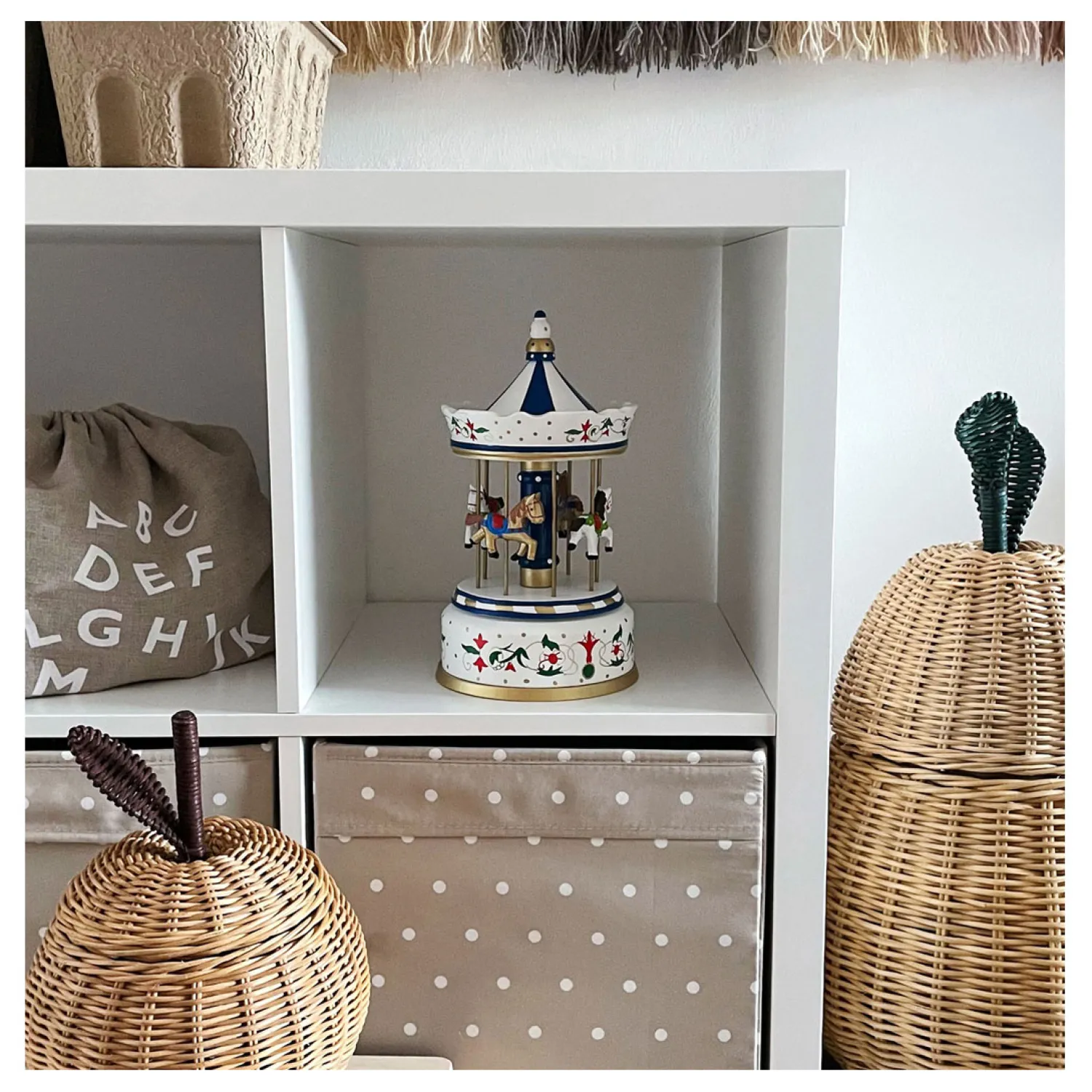 - Houten Muziekdoos Draaimolen Love Story-Small Foot Online