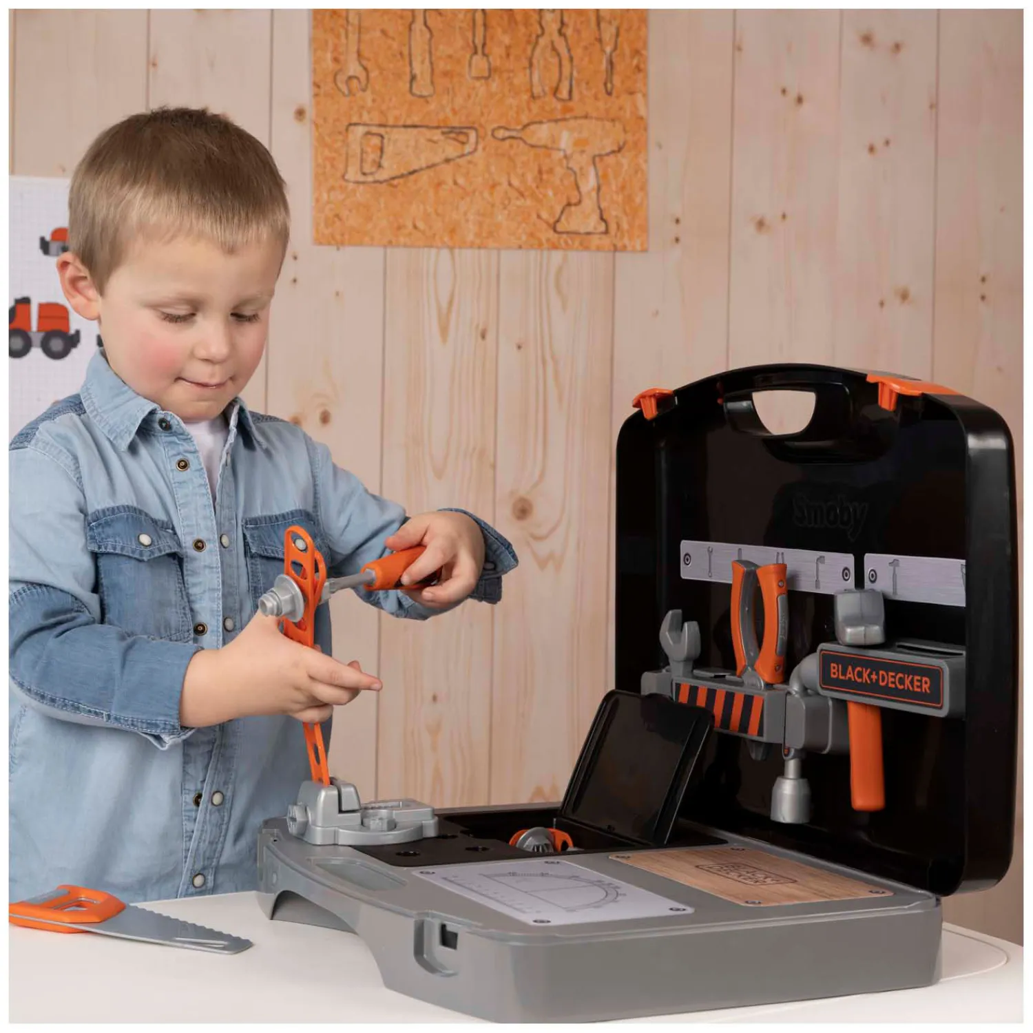 Black & Decker Bricolo Smart Werkbank Inklapbaar in Koffer, 33dlg.-Smoby