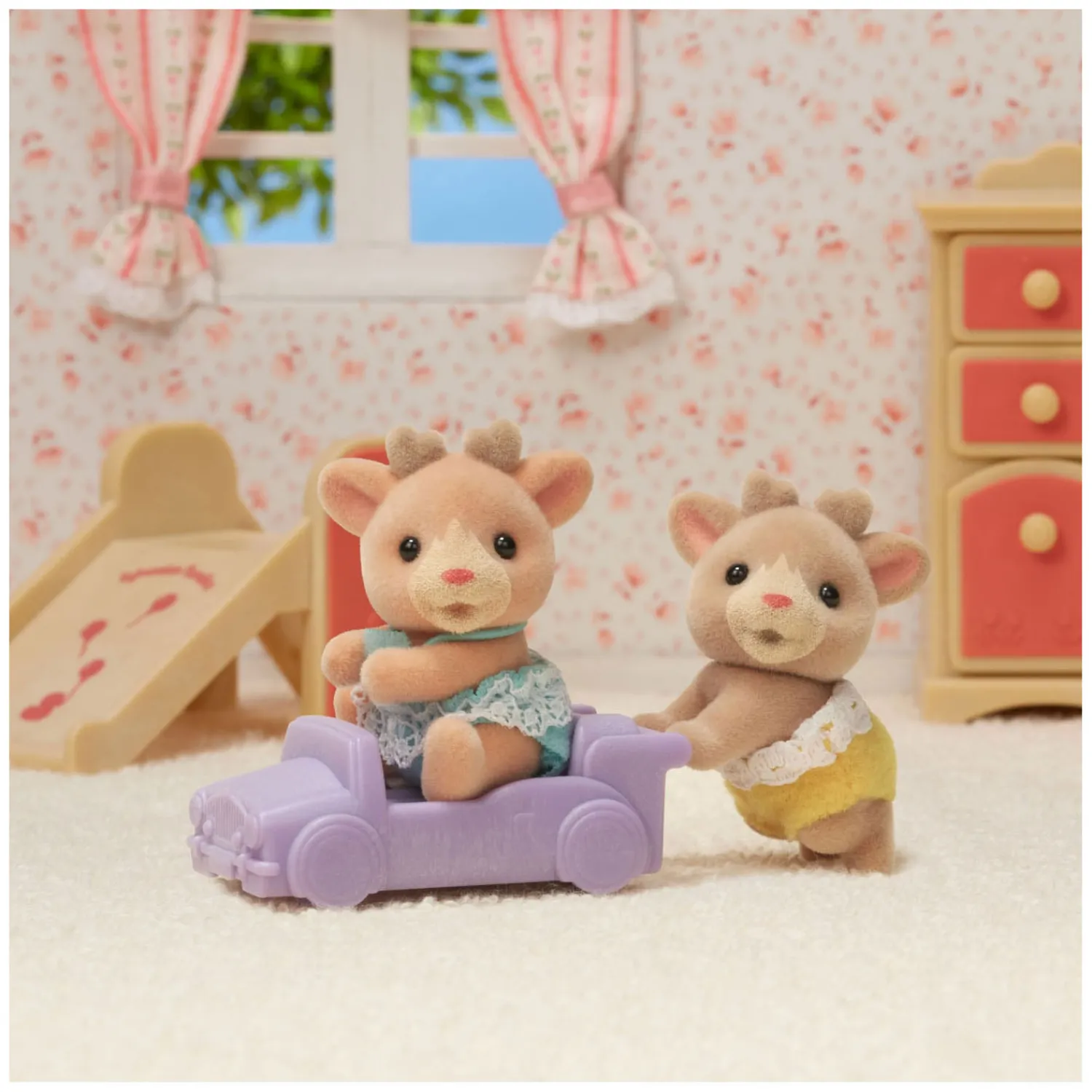 5693 Tweeling Rendier>Sylvanian Families Hot