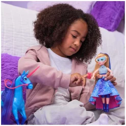 Unicorn Academy - Pop Deluxe Isabel Gemaskerd Bal - 24 cm-Spin Master Online